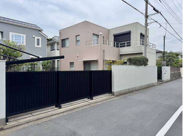 神奈川県藤沢市鵠沼松が岡４丁目の中古戸建