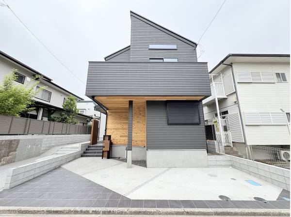 神奈川県藤沢市弥勒寺３丁目の新築戸建