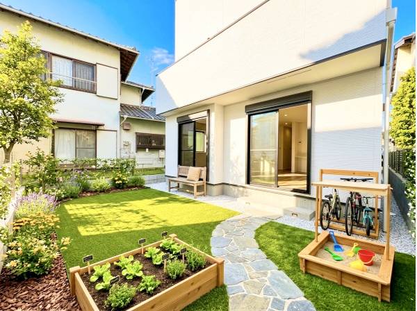 神奈川県藤沢市鵠沼神明４丁目の新築戸建