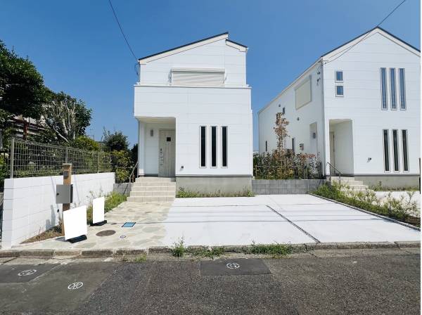 神奈川県鎌倉市稲村ガ崎５丁目の新築戸建