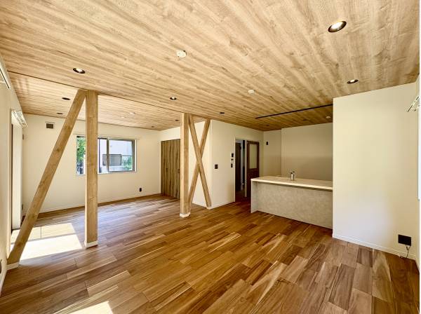 神奈川県鎌倉市大町６丁目の中古戸建