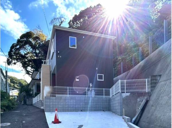 神奈川県横須賀市西浦賀２丁目の新築戸建