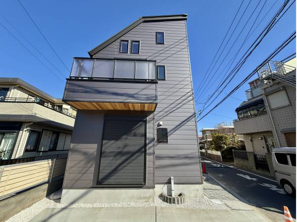 神奈川県藤沢市鵠沼海岸３丁目の新築戸建