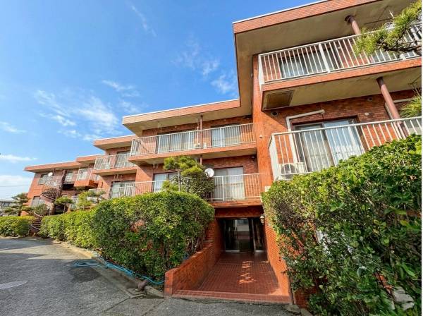 神奈川県鎌倉市由比ガ浜４丁目のマンション