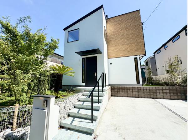 神奈川県鎌倉市梶原３丁目の新築戸建