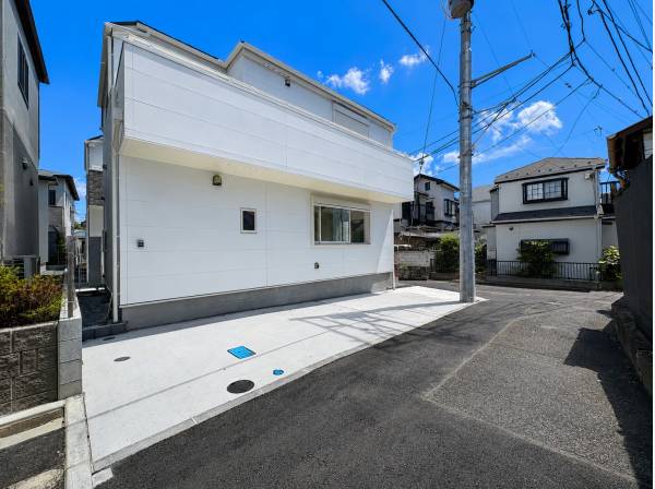神奈川県藤沢市鵠沼海岸３丁目の新築戸建