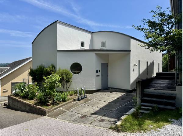 神奈川県逗子市桜山５丁目の中古戸建