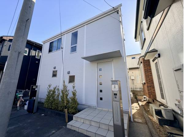 神奈川県藤沢市鵠沼神明４丁目の中古戸建