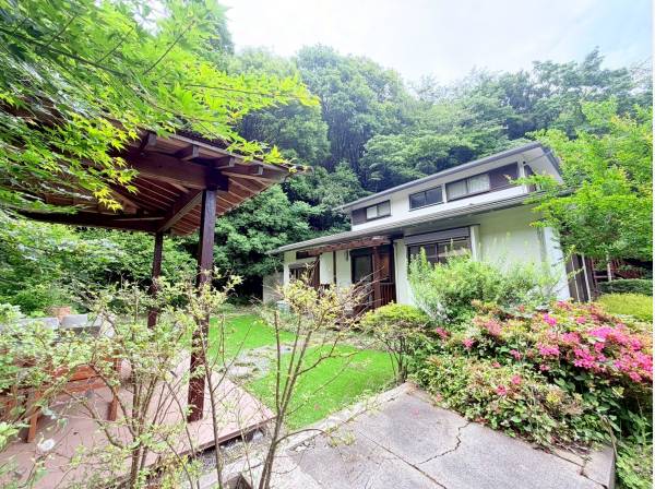 神奈川県逗子市山の根３丁目の中古戸建