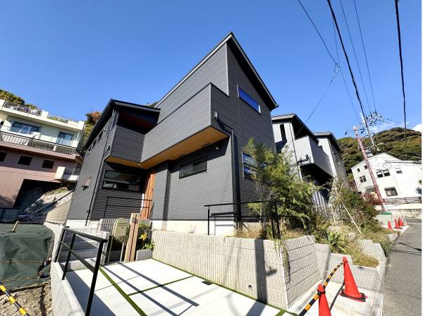 神奈川県鎌倉市極楽寺１丁目の新築戸建