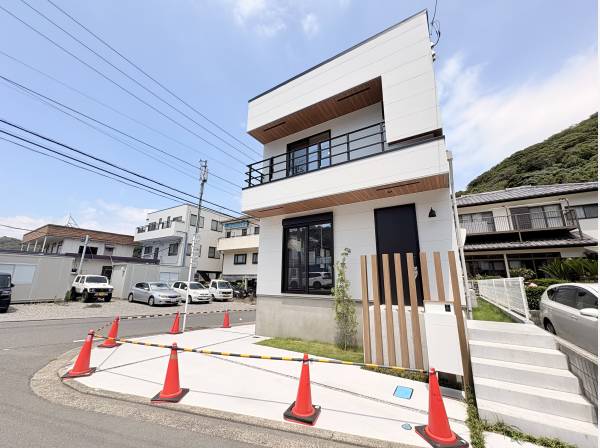 神奈川県三浦郡葉山町一色の新築戸建