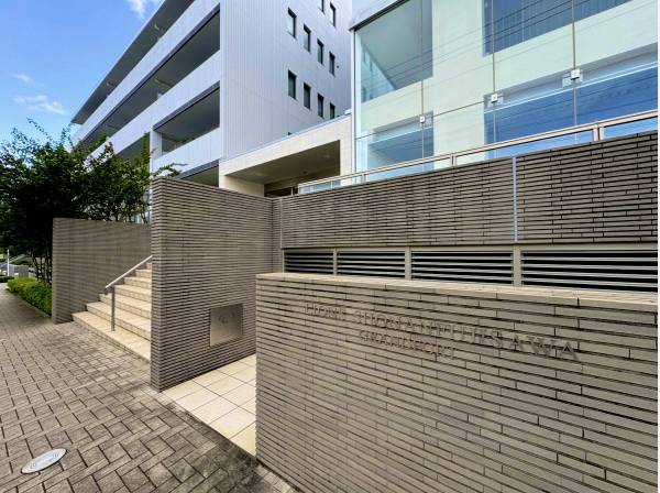 神奈川県藤沢市藤が岡２丁目のマンション