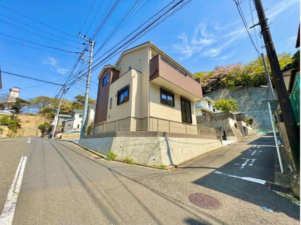 神奈川県逗子市小坪７丁目の新築戸建