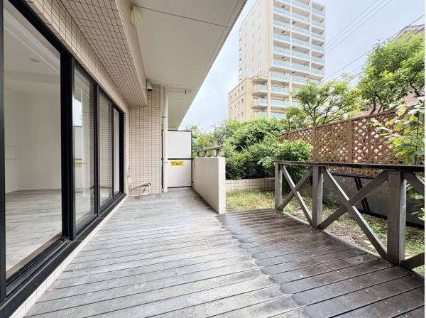 神奈川県藤沢市片瀬海岸１丁目のマンション