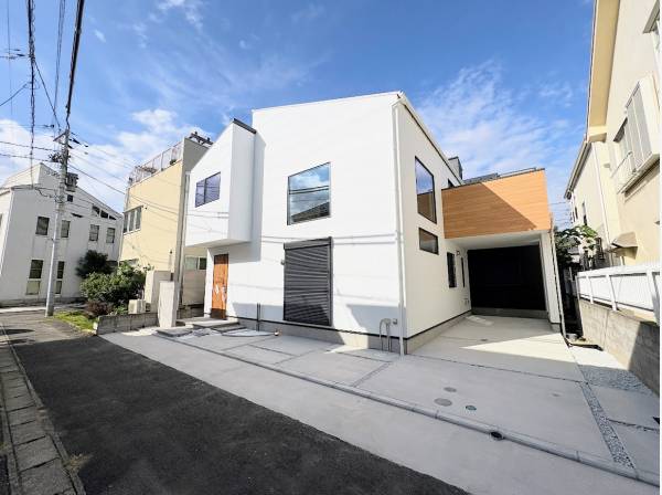 神奈川県逗子市新宿３丁目の新築戸建