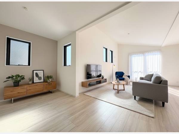 神奈川県茅ヶ崎市若松町の新築戸建