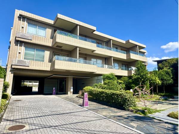 神奈川県鎌倉市由比ガ浜３丁目のマンション