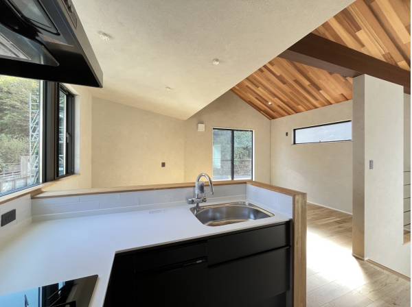 神奈川県三浦郡葉山町堀内の新築戸建