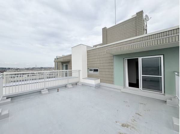 神奈川県藤沢市鵠沼海岸５丁目のマンション