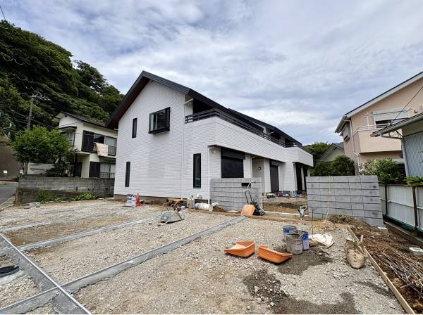 神奈川県三浦郡葉山町長柄の中古戸建