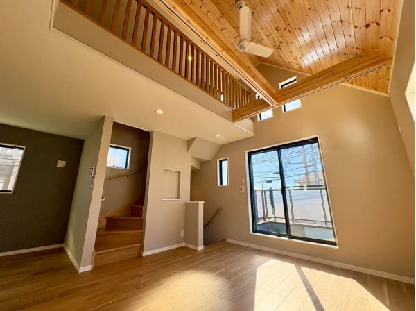 神奈川県藤沢市鵠沼海岸３丁目の新築戸建