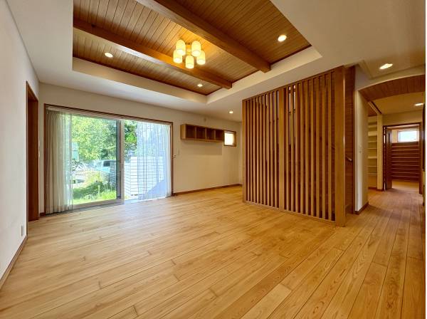 神奈川県藤沢市片瀬海岸２丁目の中古戸建