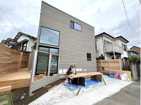 神奈川県藤沢市鵠沼海岸３丁目の新築戸建