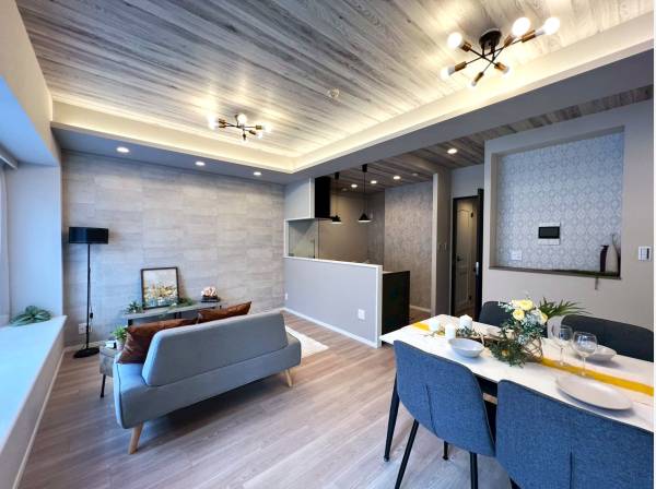 神奈川県逗子市新宿２丁目のマンション