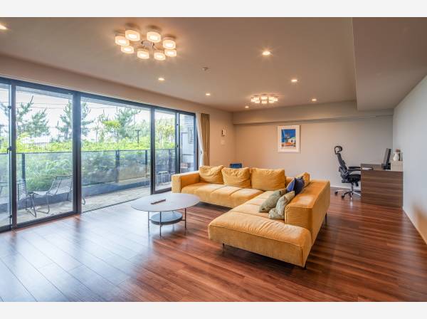 神奈川県三浦郡葉山町下山口のマンション