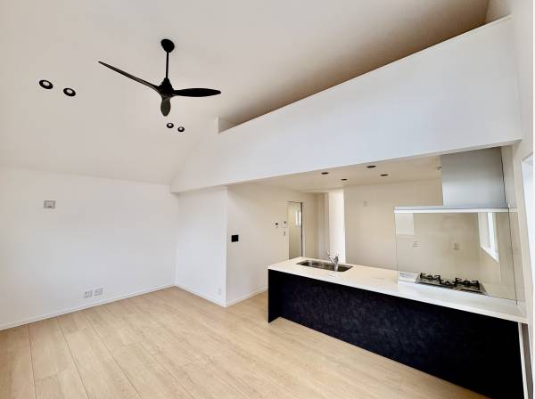 神奈川県逗子市小坪１丁目の新築戸建