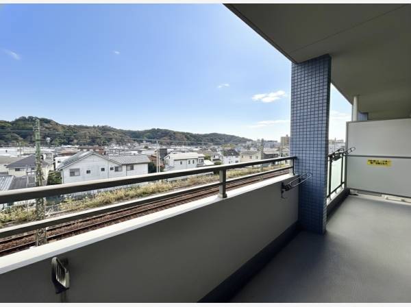 神奈川県逗子市逗子２丁目のマンション