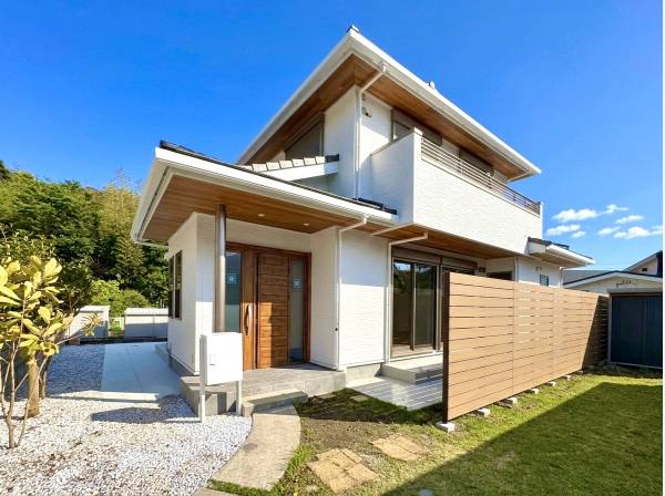 神奈川県三浦郡葉山町一色の中古戸建