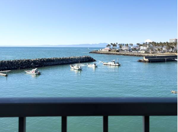 神奈川県逗子市小坪４丁目のマンション