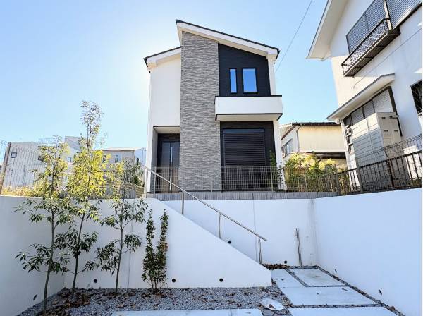 神奈川県藤沢市片瀬山５丁目の新築戸建