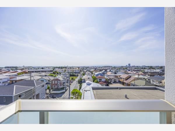 神奈川県藤沢市鵠沼海岸５丁目のマンション