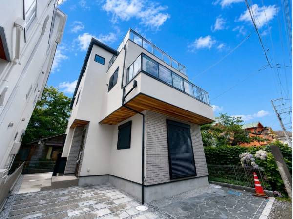 神奈川県鎌倉市材木座６丁目の新築戸建