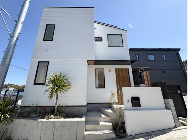 神奈川県藤沢市片瀬４丁目の新築戸建