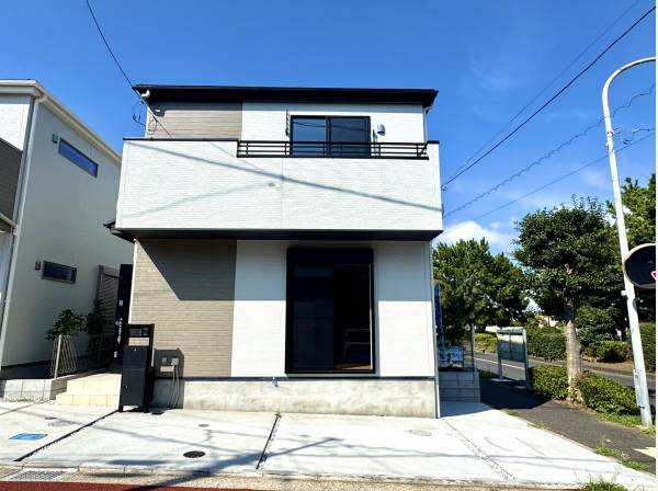 神奈川県藤沢市辻堂太平台２丁目の新築戸建