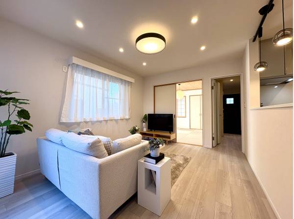 神奈川県藤沢市鵠沼海岸６丁目の中古戸建