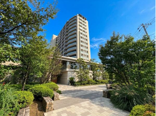 神奈川県藤沢市藤が岡１丁目のマンション