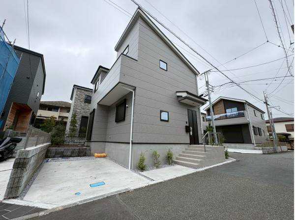 神奈川県藤沢市辻堂太平台１丁目の新築戸建