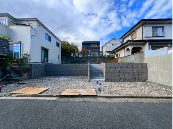 神奈川県三浦郡葉山町長柄の土地