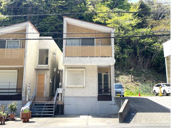 神奈川県逗子市小坪７丁目の中古戸建