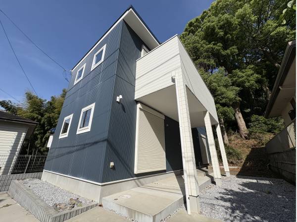 自然に囲まれた鎌倉の戸建て！鳥の声がいつも聞こえますよ！