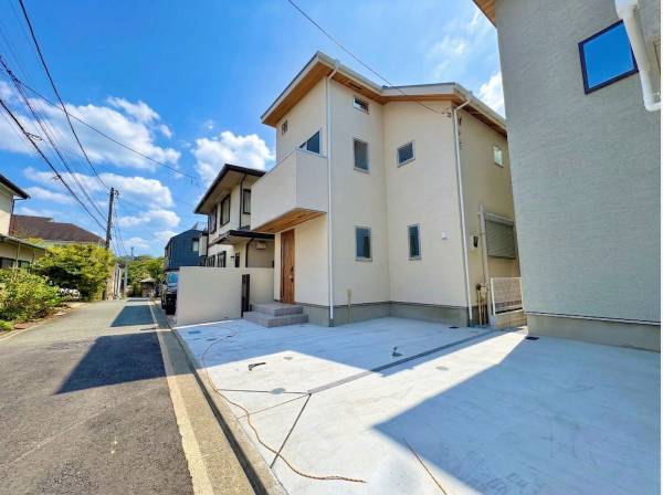 神奈川県逗子市小坪１丁目の新築戸建