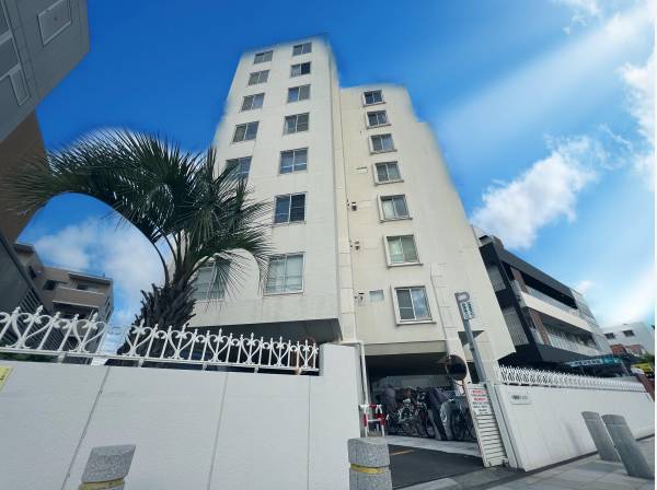 外観です。江ノ島を通過したことのある方は見覚えがありませんか？