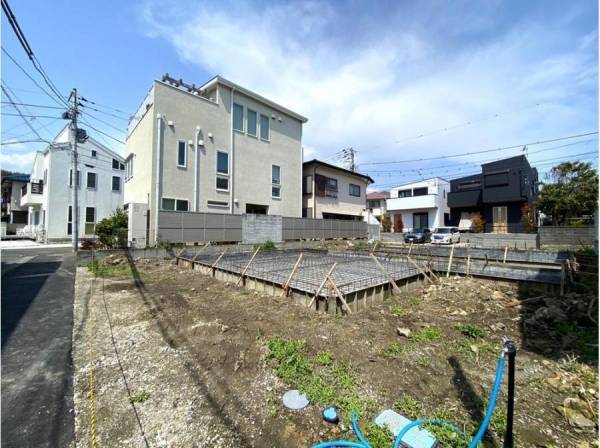 神奈川県逗子市新宿３丁目の新築戸建