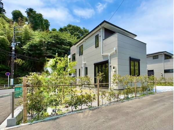 神奈川県鎌倉市梶原３丁目の新築戸建