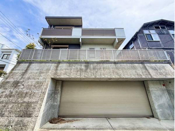 神奈川県鎌倉市七里ガ浜２丁目の中古戸建