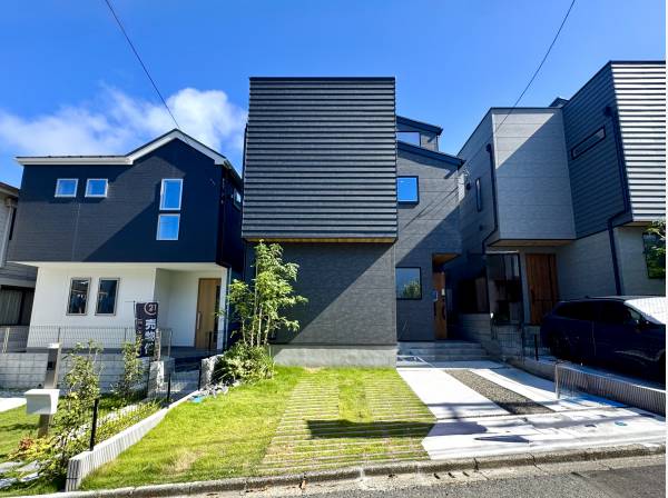 神奈川県三浦郡葉山町長柄の新築戸建